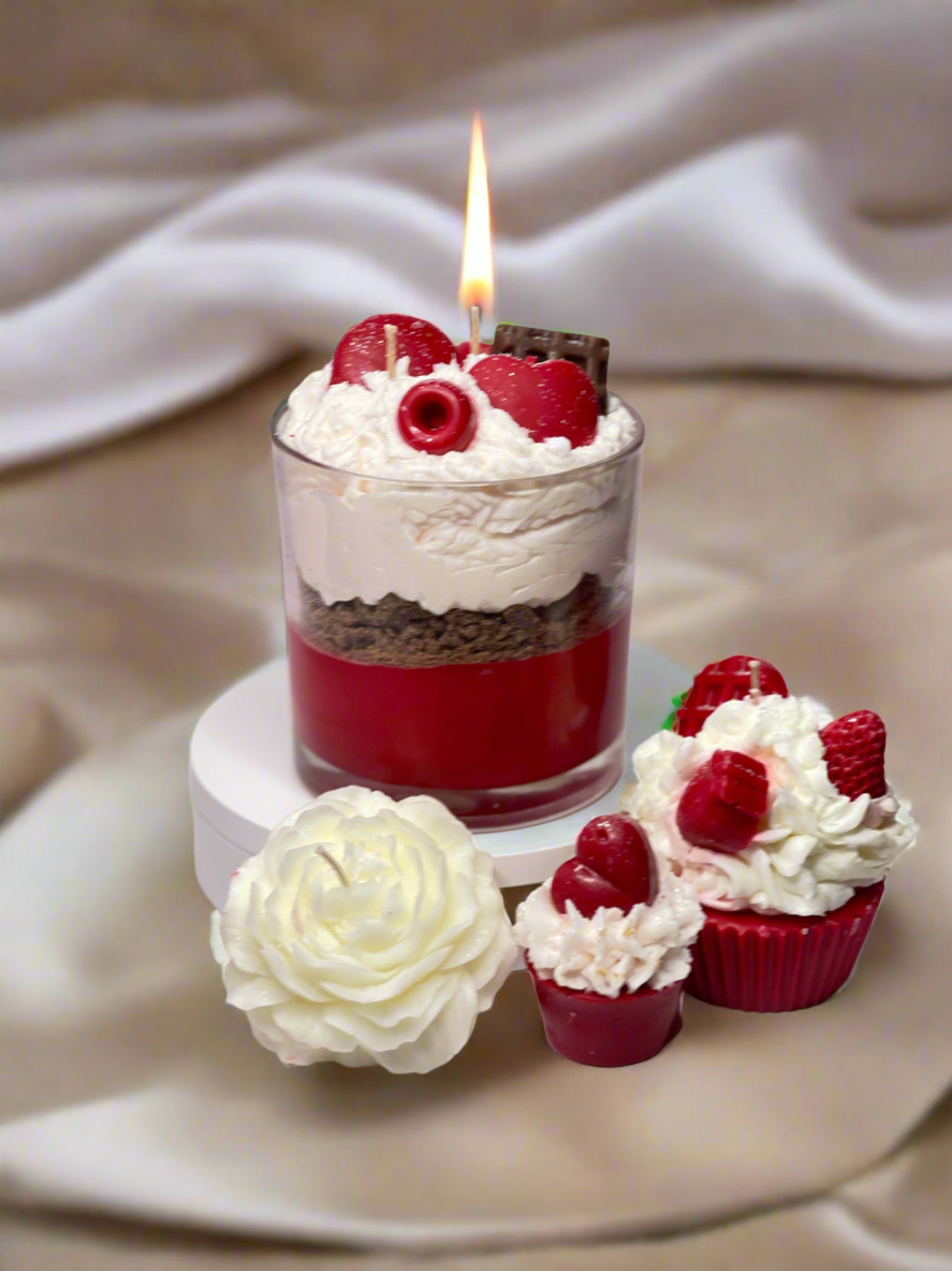 Apple Cinnamon Crumble Candle Cupcake