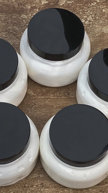 THE CAPTAIN SUGAR SCRUB